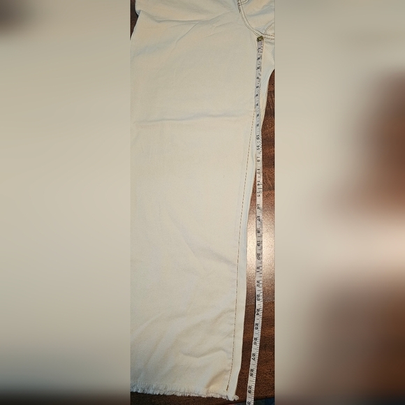 Future Collective Women's High Rise Straight Leg Raw Hem Cream Jeans Size 14 NWT - Picture 14 of 16